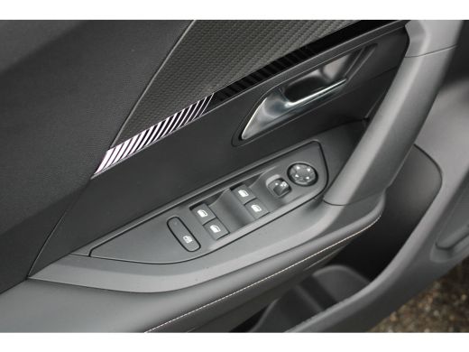 Peugeot 2008 Allure 1.2 Hybrid 145 e-DSC6 Automaat | Navigatie | Camera | Adaptieve Cruise control | ActivLease financial lease