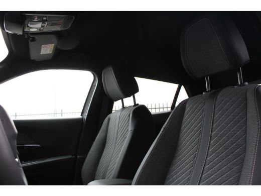 Peugeot 2008 Allure 1.2 Hybrid 145 e-DSC6 Automaat | Navigatie | Camera | Adaptieve Cruise control | ActivLease financial lease