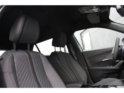 Peugeot 2008 Allure 1.2 Hybrid 145 e-DSC6 Automaat | Navigatie | Camera | Adaptieve Cruise control | ActivLease financial lease