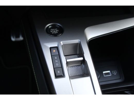 Peugeot 308 SW 1.6 Plug-in Hybrid 180 GT | Stoelverwarming | AGR Stoel | Navi | Keyless | Carplay | Climate |... ActivLease financial lease
