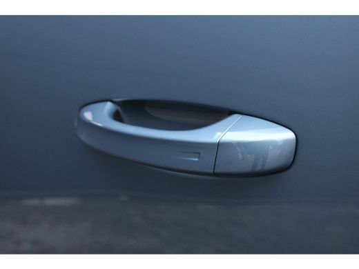 Peugeot 5008 1.2 Hybrid 136 Allure | Automaat | Navigatie | Camera | Panorama/schuifdak | Origineel NL gelever... ActivLease financial lease