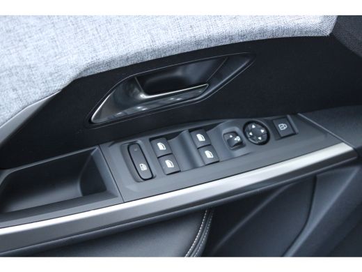 Peugeot 5008 1.2 Hybrid 136 Allure | Automaat | Navigatie | Camera | Panorama/schuifdak | Origineel NL gelever... ActivLease financial lease