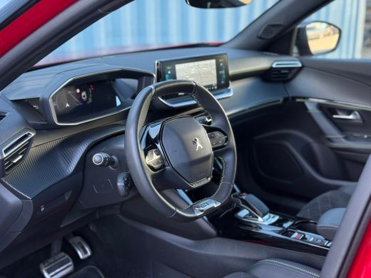 Peugeot e-2008 EV GT Pack 50 kWh Alcantara bekleding | Adeptieve cruise control | Led verlichting interieur | St... ActivLease financial lease