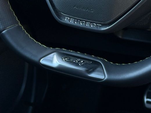 Peugeot e-2008 EV GT Pack 50 kWh Alcantara bekleding | Adeptieve cruise control | Led verlichting interieur | St... ActivLease financial lease