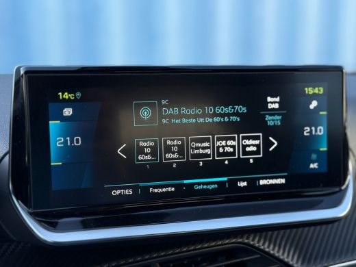 Peugeot e-2008 EV GT Pack 50 kWh Alcantara bekleding | Adeptieve cruise control | Led verlichting interieur | St... ActivLease financial lease
