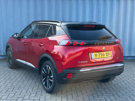 Peugeot e-2008 EV GT Pack 50 kWh Alcantara bekleding | Adeptieve cruise control | Led verlichting interieur | St... ActivLease financial lease