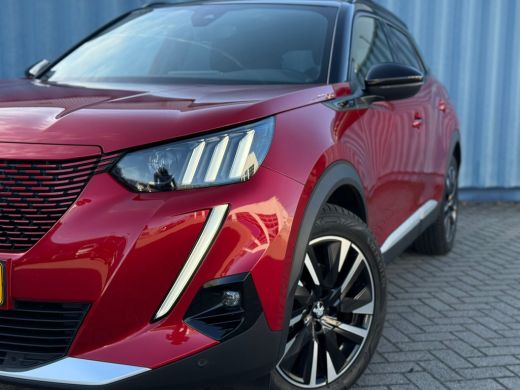 Peugeot e-2008 EV GT Pack 50 kWh Alcantara bekleding | Adeptieve cruise control | Led verlichting interieur | St... ActivLease financial lease