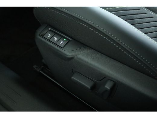 Peugeot e-208 GT Avantage 51 kWh | ACTIE | 8 Jaar Garantie | Adapt. Cruise | Stoelverwarming | 360 Camera | Nav... ActivLease financial lease