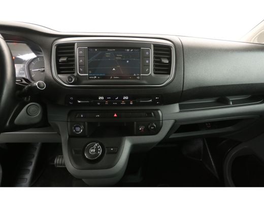 Peugeot Expert 2.0 BlueHDI 180PK L3H1 | Aut. | Airco | Cruise | Camera | Carplay | HuD | 3 Zits | Trekhaak ActivLease financial lease