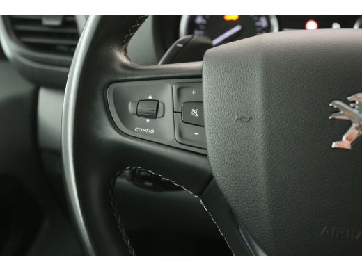 Peugeot Expert 2.0 BlueHDI 180PK L3H1 | Aut. | Airco | Cruise | Camera | Carplay | HuD | 3 Zits | Trekhaak ActivLease financial lease