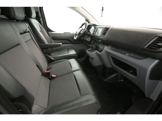 Peugeot Expert 2.0 BlueHDI 180PK L3H1 | Aut. | Airco | Cruise | Camera | Carplay | HuD | 3 Zits | Trekhaak ActivLease financial lease