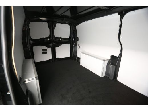 Peugeot Expert 2.0 BlueHDI 180PK L3H1 | Aut. | Airco | Cruise | Camera | Carplay | HuD | 3 Zits | Trekhaak ActivLease financial lease