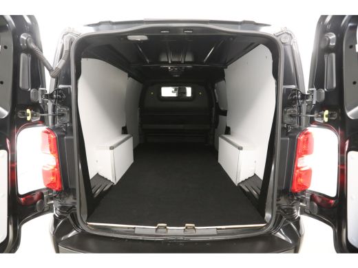 Peugeot Expert 2.0 BlueHDI 180PK L3H1 | Aut. | Airco | Cruise | Camera | Carplay | HuD | 3 Zits | Trekhaak ActivLease financial lease