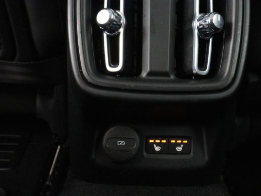 Polestar 2 Long Range Dual Motor Launch Edition 78kWh | SOH 93% | Panoramadak | Stoelverwarming | Trekhaak |... ActivLease financial lease