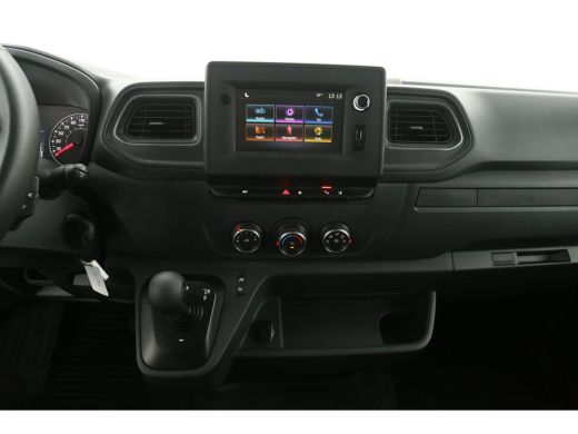 Renault Master 2.3 dCi L2H2 180PK | Aut. | Airco | Cruise | Carplay | Camera | Trekhaak | Parkeersens. ActivLease financial lease