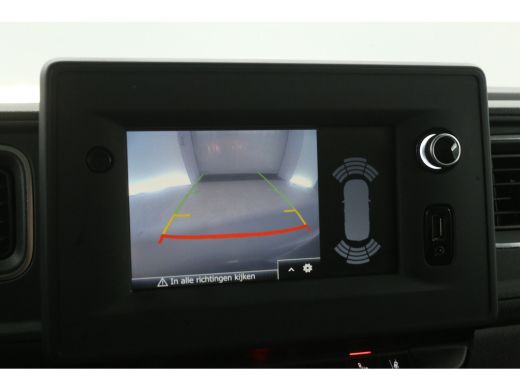 Renault Master 2.3 dCi L2H2 180PK | Aut. | Airco | Cruise | Carplay | Camera | Trekhaak | Parkeersens. ActivLease financial lease
