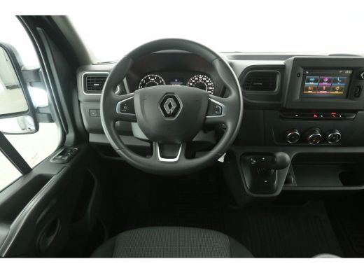 Renault Master 2.3 dCi L2H2 180PK | Aut. | Airco | Cruise | Carplay | Camera | Trekhaak | Parkeersens. ActivLease financial lease