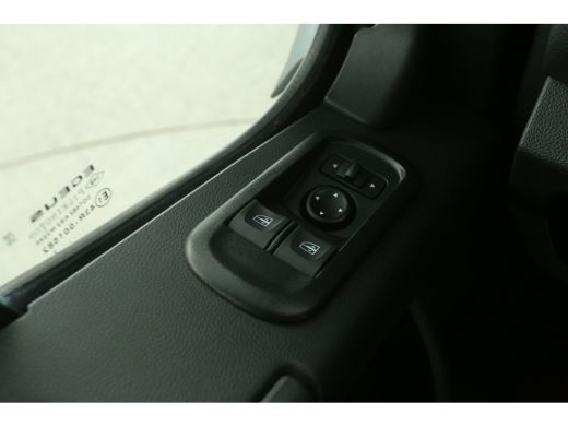 Renault Master 2.3 dCi L2H2 180PK | Aut. | Airco | Cruise | Carplay | Camera | Trekhaak | Parkeersens. ActivLease financial lease