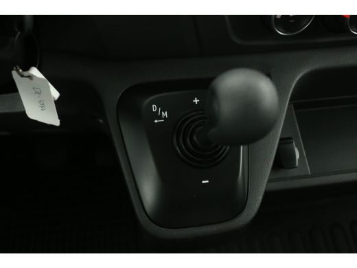 Renault Master 2.3 dCi L2H2 180PK | Aut. | Airco | Cruise | Carplay | Camera | Trekhaak | Parkeersens. ActivLease financial lease