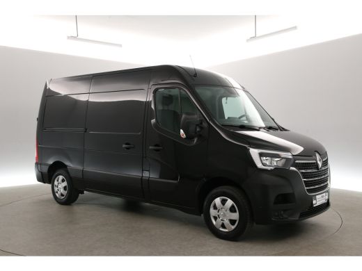 Renault Master 2.3 dCi L2H2 180PK | Aut. | Airco | Cruise | Carplay | Camera | Trekhaak | Parkeersens. ActivLease financial lease