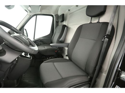 Renault Master 2.3 dCi L2H2 180PK | Aut. | Airco | Cruise | Carplay | Camera | Trekhaak | Parkeersens. ActivLease financial lease
