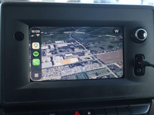 Renault Master T35 2.3 dCi 150 PK AUTOMAAT L2H2 + CARPLAY | CAMERA | 2500 KG TREKHAAK | CRUISE | NAVIGATIE ActivLease financial lease