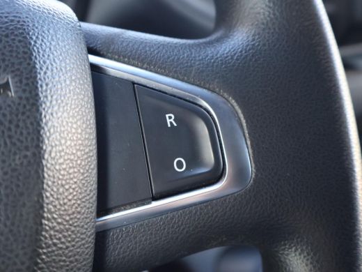 Renault Master T35 2.3 dCi 150 PK AUTOMAAT L2H2 + CARPLAY | CAMERA | 2500 KG TREKHAAK | CRUISE | NAVIGATIE ActivLease financial lease