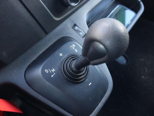 Renault Master T35 2.3 dCi 150 PK AUTOMAAT L2H2 + CARPLAY | CAMERA | 2500 KG TREKHAAK | CRUISE | NAVIGATIE ActivLease financial lease