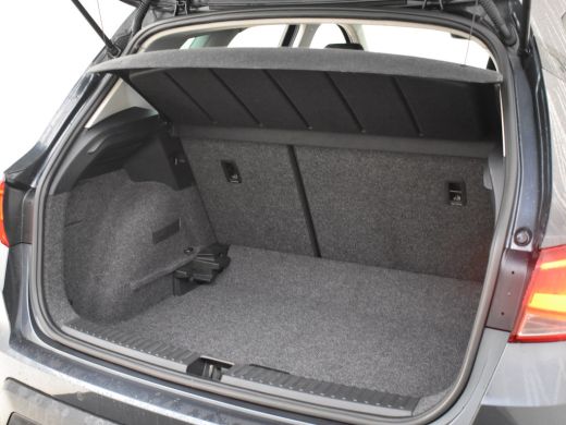 Seat Arona 1.0 TSI Xcellence | Navigatie | Airco automatisch | Apple carplay Android auto | DAB | 16"LMV ActivLease financial lease