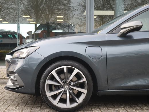 Seat Leon Sportstourer 1.4 TSI eHybrid PHEV FR Navi / Carplay / Climate / Btw Auto ActivLease financial lease