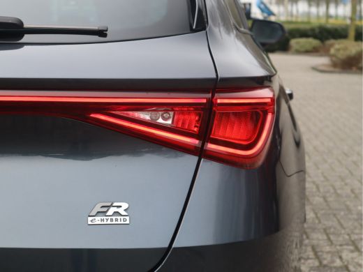 Seat Leon Sportstourer 1.4 TSI eHybrid PHEV FR Navi / Carplay / Climate / Btw Auto ActivLease financial lease