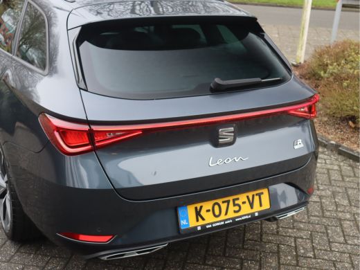 Seat Leon Sportstourer 1.4 TSI eHybrid PHEV FR Navi / Carplay / Climate / Btw Auto ActivLease financial lease