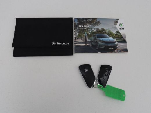 Skoda Enyaq iV 60 | Trekhaak | Half leder | Carplay | Navigatie | Full LED | 19'' | Cruise control | Sfeerverlic... ActivLease financial lease