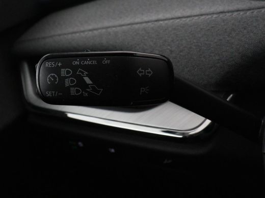 Skoda Enyaq iV 60 | Trekhaak | Half leder | Carplay | Navigatie | Full LED | 19'' | Cruise control | Sfeerverlic... ActivLease financial lease