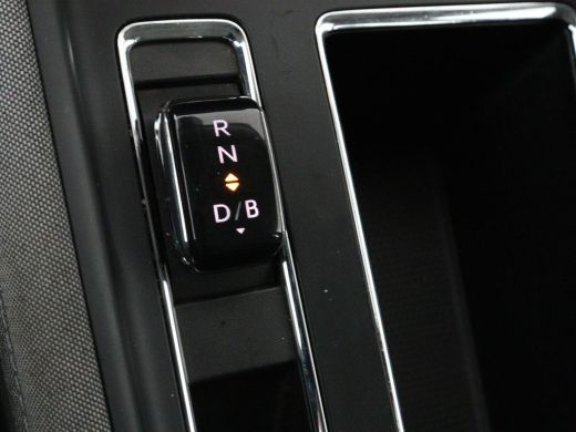 Skoda Enyaq iV 60 | Trekhaak | Half leder | Carplay | Navigatie | Full LED | 19'' | Cruise control | Sfeerverlic... ActivLease financial lease