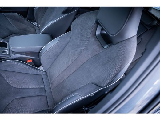 Skoda Enyaq iV Sportline | Chrome interieur accenten | Driving mode select | LED interieurverlichting inclusief ... ActivLease financial lease