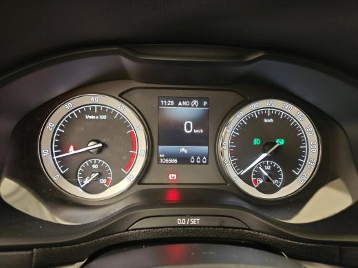 Skoda Karoq 1.5 TSI ACT Business Edition NL-AUTO | NAVI | 150 PK ActivLease financial lease