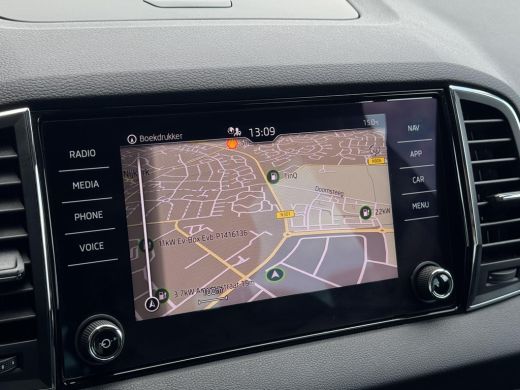 Skoda Karoq 1.5 TSI ACT Business Edition NL-AUTO | NAVI | 150 PK ActivLease financial lease