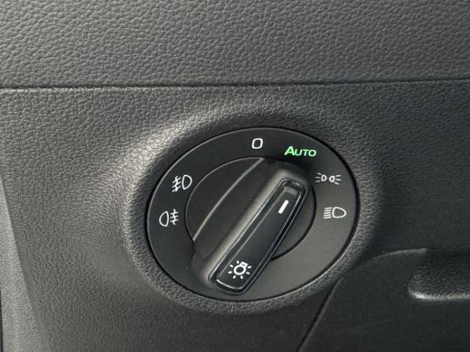 Skoda Karoq 1.5 TSI ACT Business Edition NL-AUTO | NAVI | 150 PK ActivLease financial lease