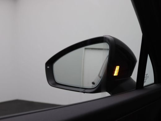 Skoda Kodiaq 1.5 TSI PHEV Sportline Business 204PK DSG Matrix led, Trekhaak, Adaptive cruise, side assist, Sto... ActivLease financial lease