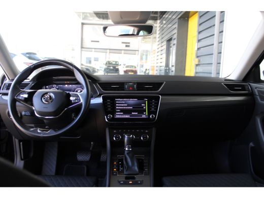 Skoda Superb Combi 1.4 TSI iV Business Edition | Uitklapbare trekhaak | Camera | Cruise controle adaptief | St... ActivLease financial lease