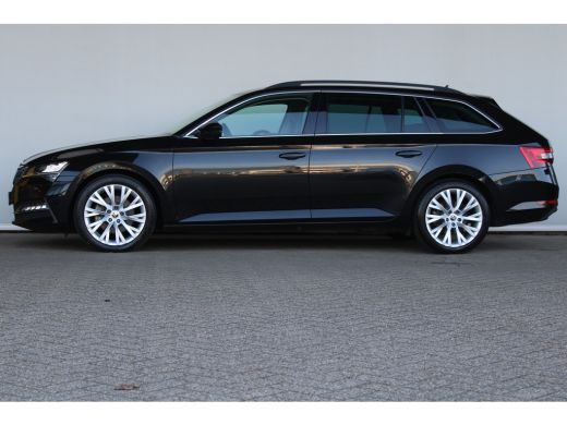 Skoda Superb Combi 1.4 TSI iV Business Edition | Uitklapbare trekhaak | Camera | Cruise controle adaptief | St... ActivLease financial lease