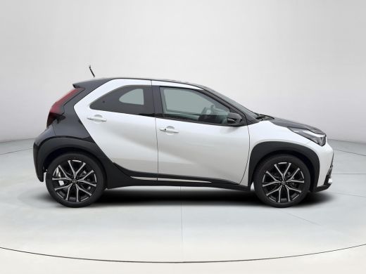 Toyota Aygo Hybrid 115 GR Sport ActivLease financial lease