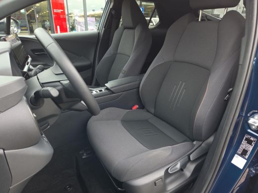 Toyota C-HR 1.8 Hybrid 140 First Edition | Apple CarPlay | Stoelverwarming | Blindspot | Rijklaarprijs incl. ... ActivLease financial lease