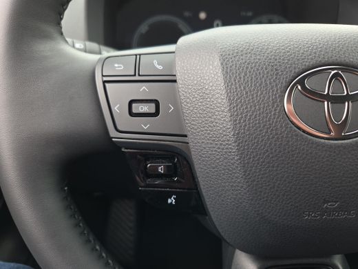 Toyota C-HR 1.8 Hybrid 140 First Edition | Apple CarPlay | Stoelverwarming | Blindspot | Rijklaarprijs incl. ... ActivLease financial lease