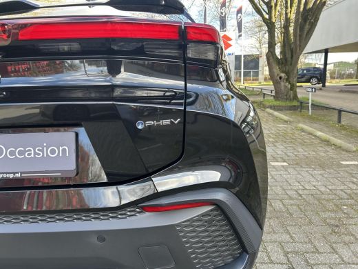 Toyota C-HR 2.0 Plug-in Hybrid 220 First Edition ActivLease financial lease