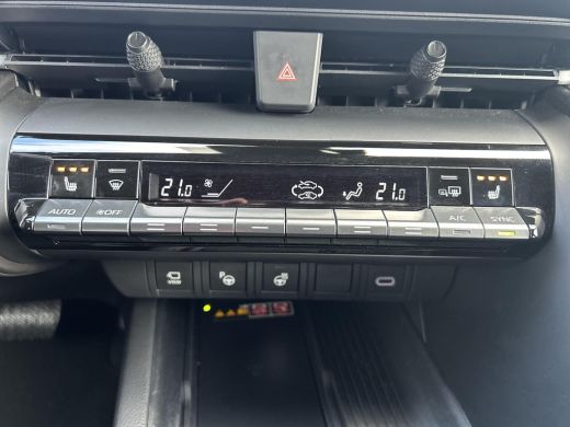 Toyota C-HR 2.0 Plug-in Hybrid 220 First Edition ActivLease financial lease