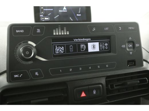 Toyota ProAce 1.5 D-4D L2 102PK | Airco | Cruise | Navi | Parkeersens. | Trekh. ActivLease financial lease