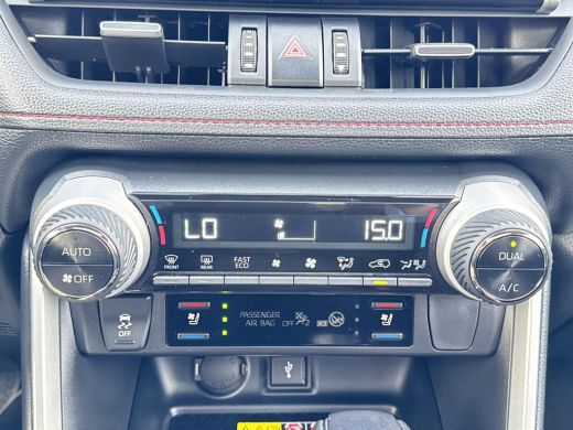 Toyota RAV4 2.5 Plug-in Hybrid AWD Bi-Tone Plus | Navigatie | Apple CarPlay/Android auto | Panoramadak | Stoe... ActivLease financial lease