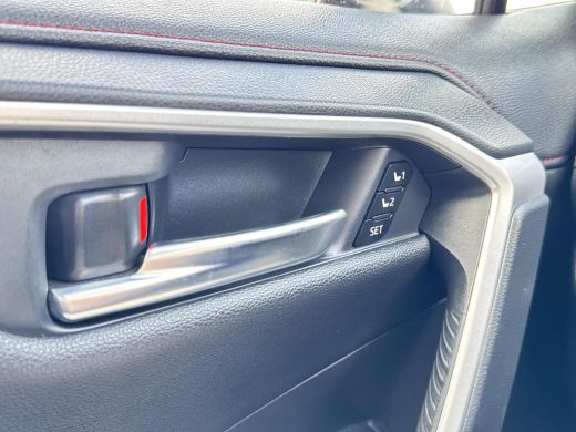 Toyota RAV4 2.5 Plug-in Hybrid AWD Bi-Tone Plus | Navigatie | Apple CarPlay/Android auto | Panoramadak | Stoe... ActivLease financial lease